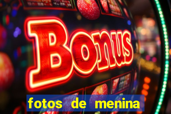 fotos de menina cacheada no espelho