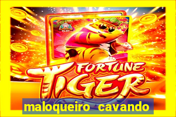 maloqueiro cavando a cova